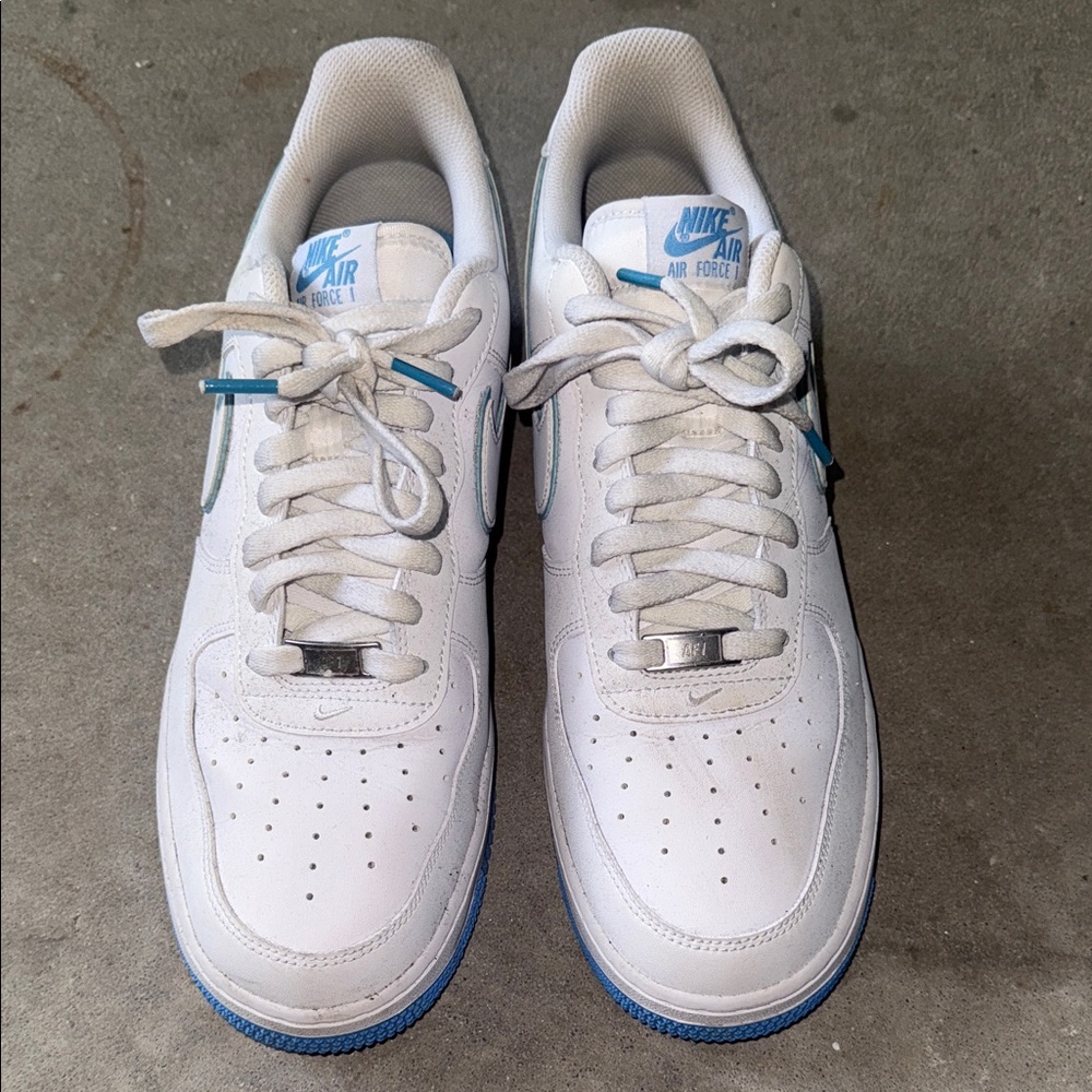 Nike Air Force 1 White with Carolina Blue Details sz12 EUC - Picture 1 of 7